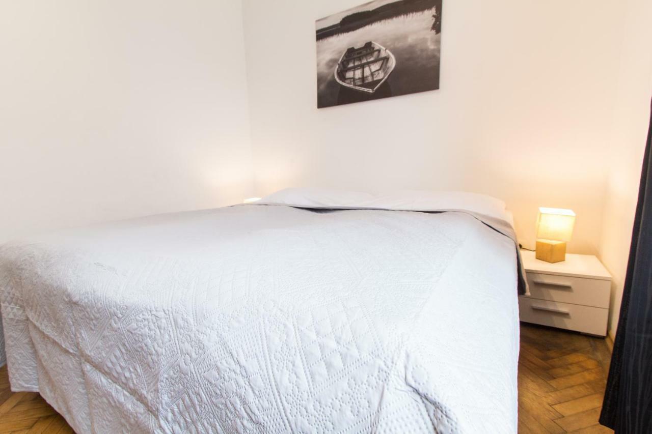 Apartment Veitingergasse Wina Bagian luar foto
