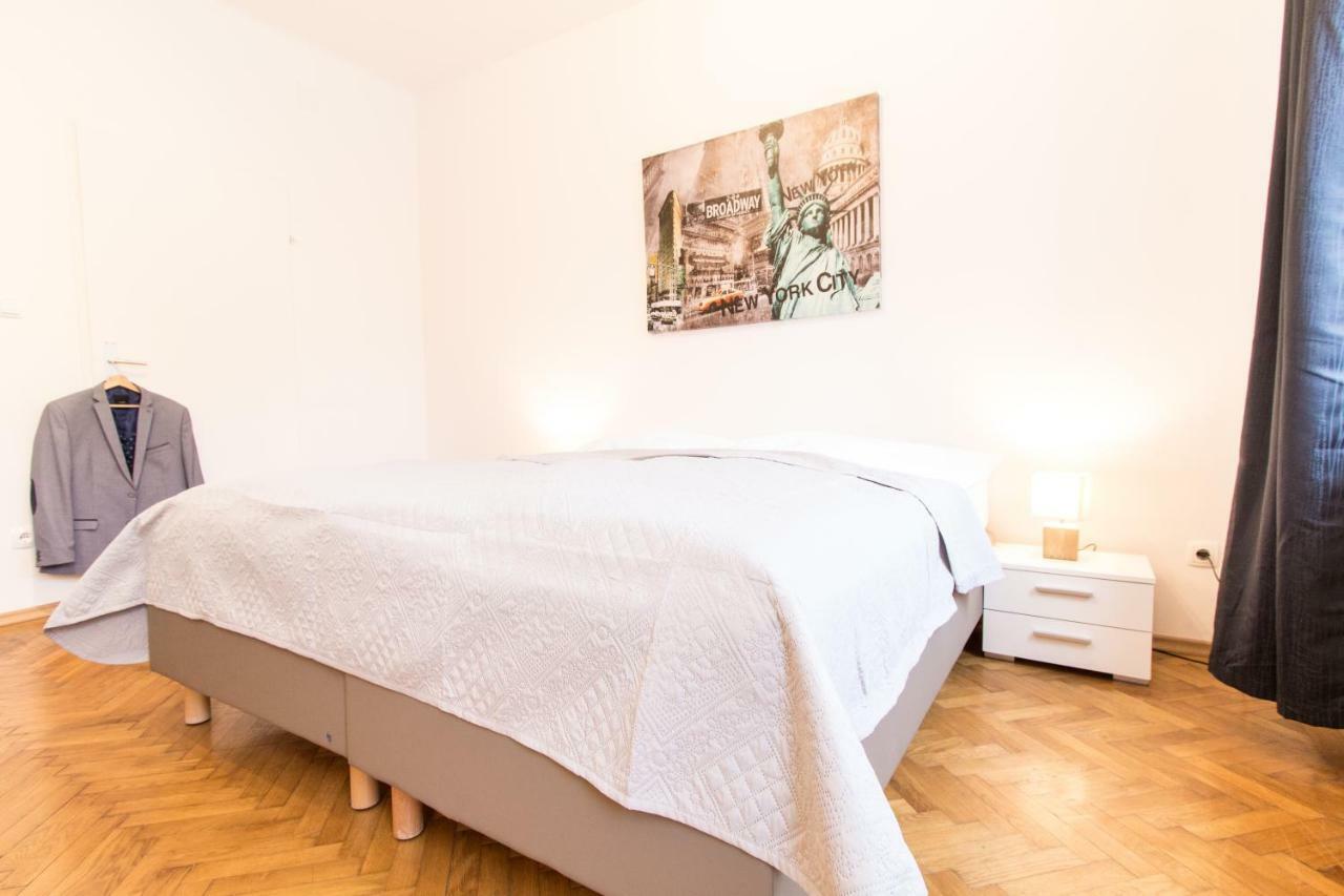 Apartment Veitingergasse Wina Bagian luar foto